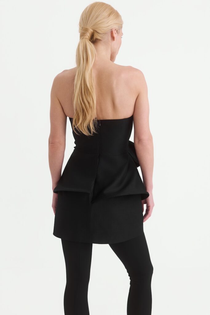 Moya15946